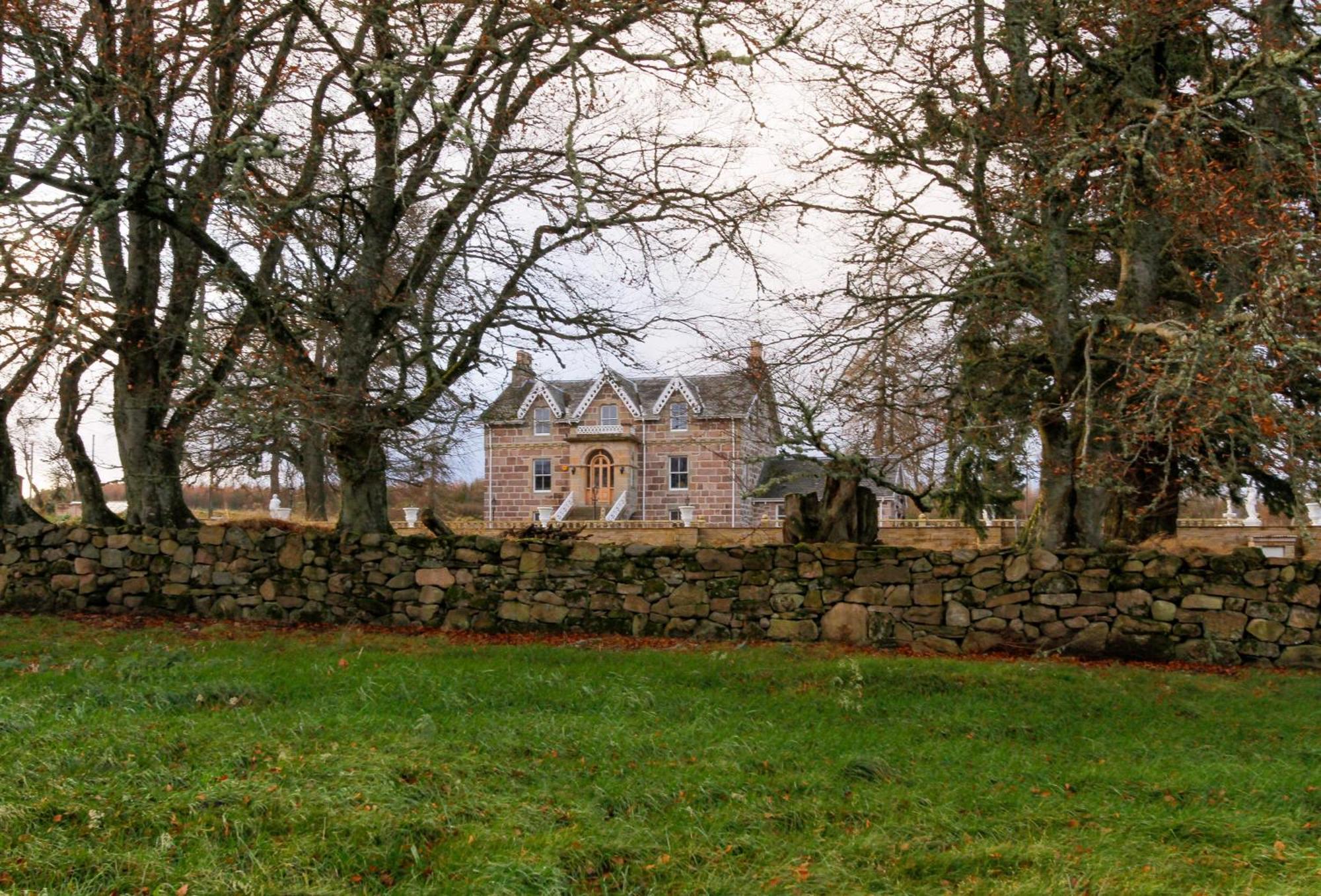 The Doune, Luxury Traditional With Hot Tub